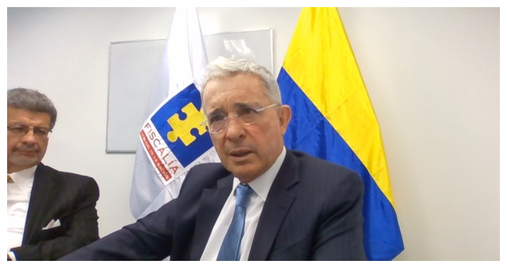 El expresidente Álvaro Uribe, en su interrogatorio en la Fiscalía