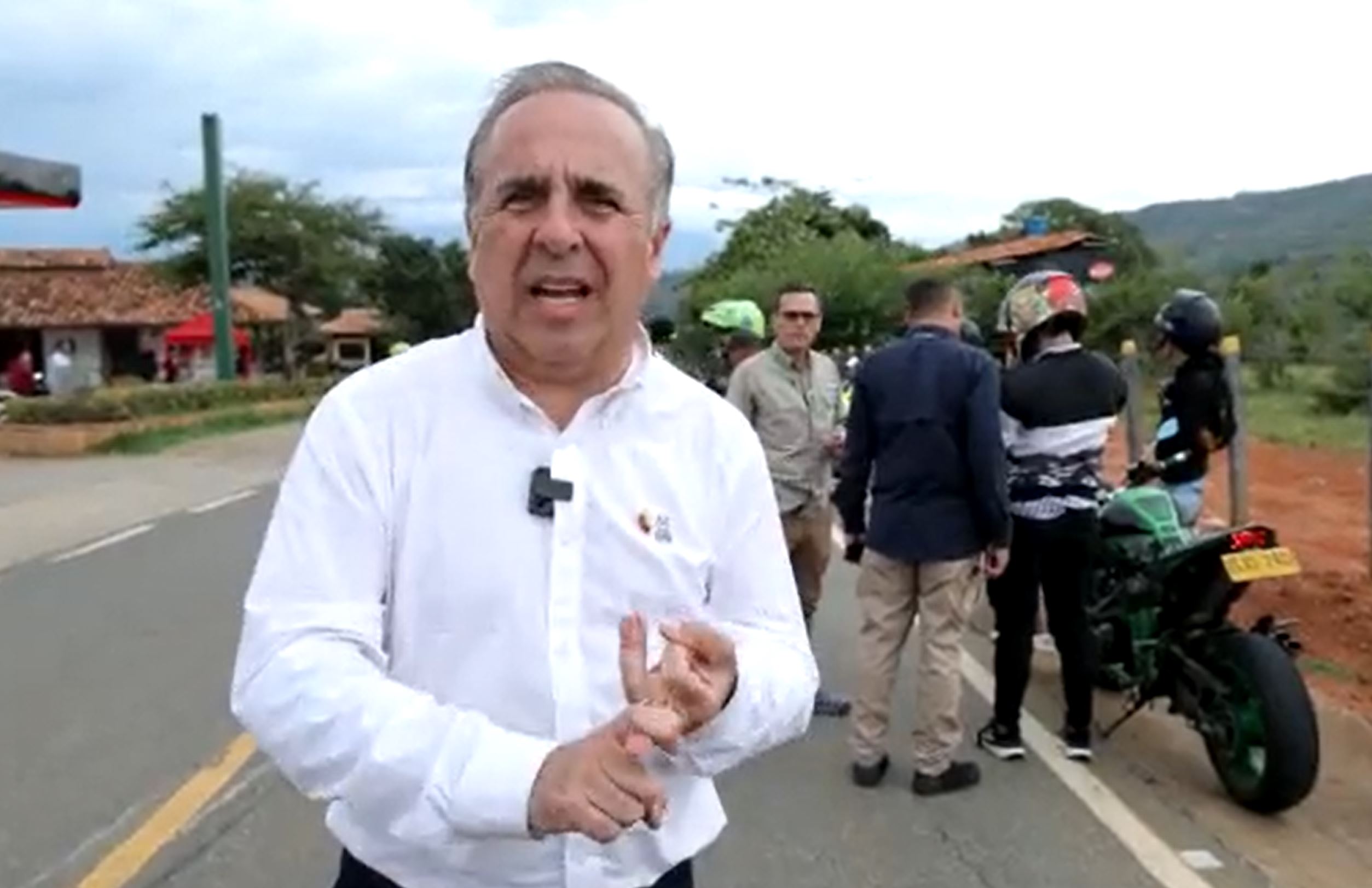 Este incidente dejó un policía lesionado.