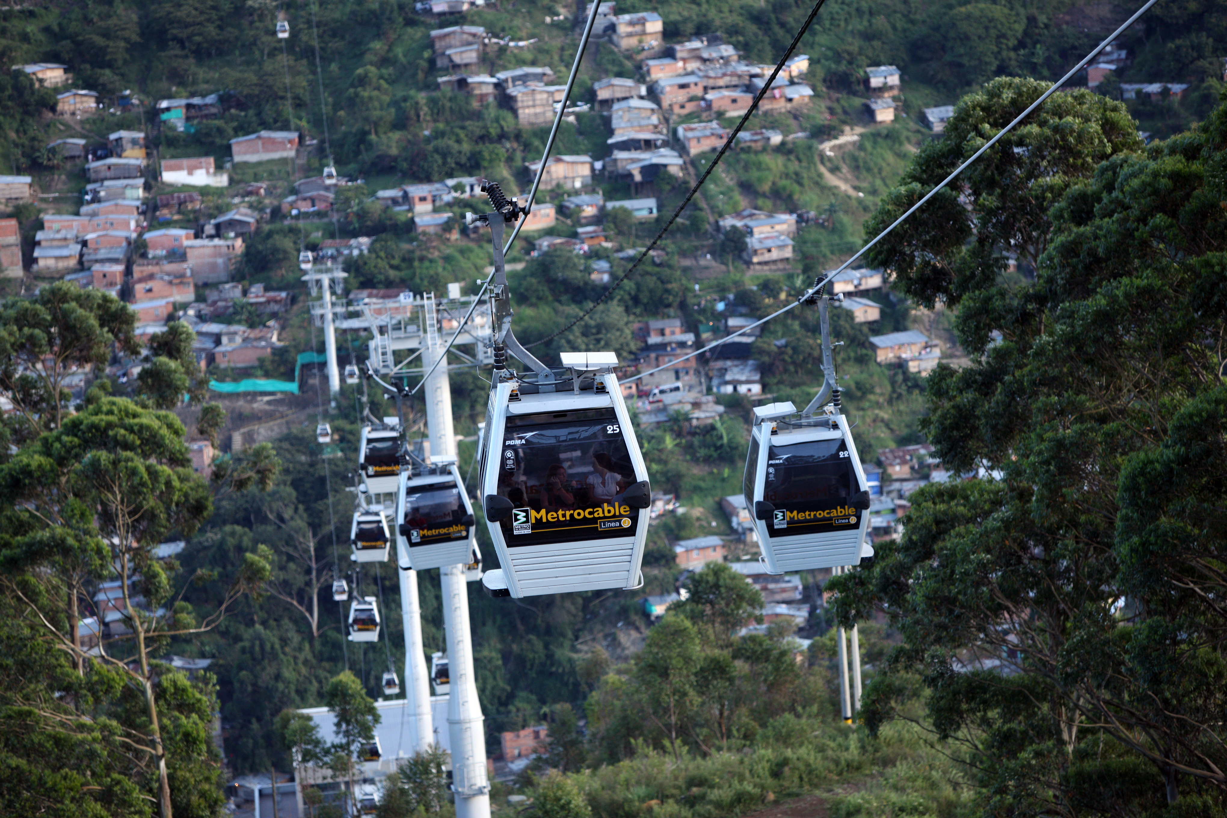 Polémica por video para adultos que habría sido grabado en el Metrocable de  Medellín