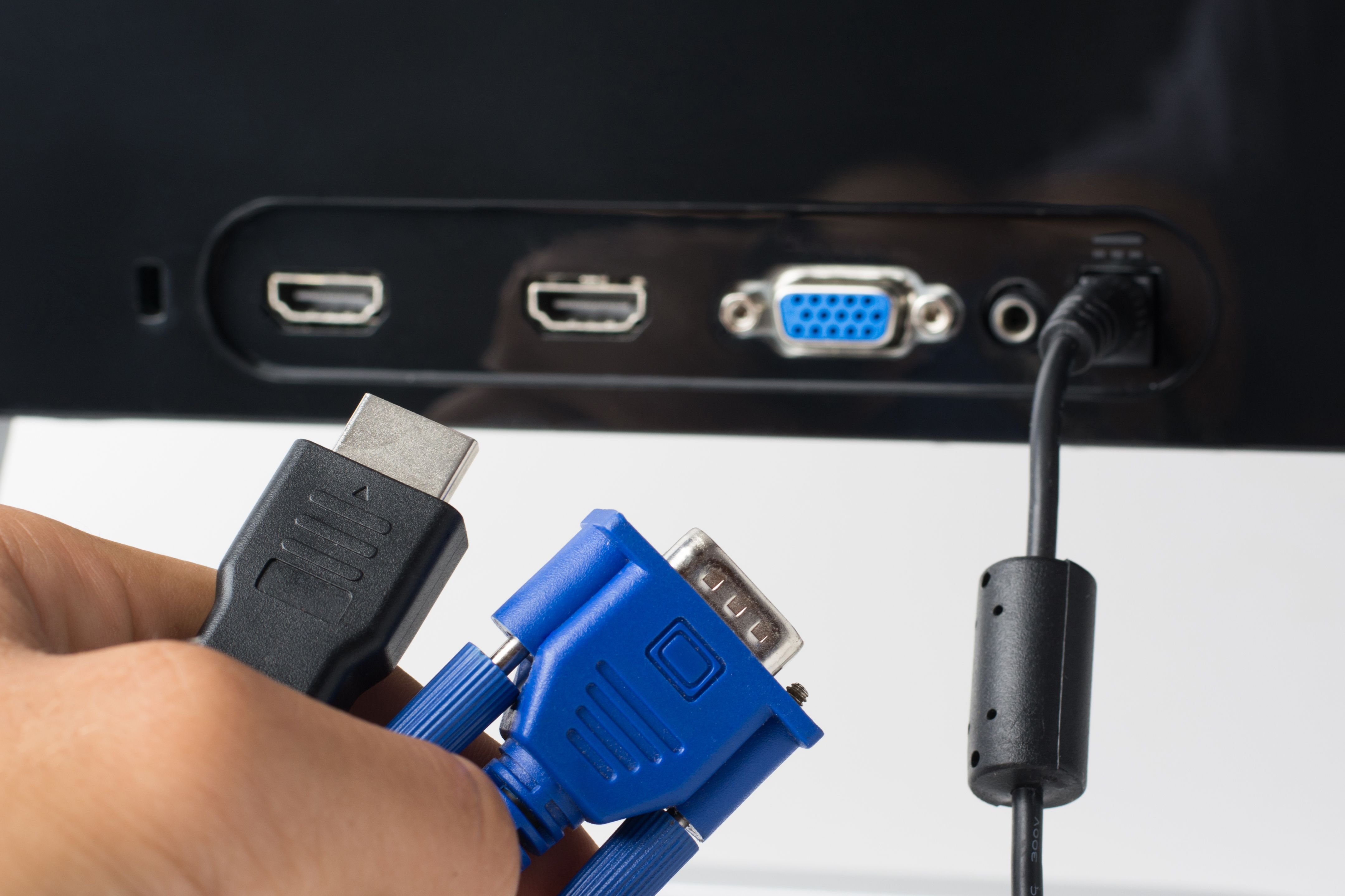 Para qué sirven los puertos USB y HDMI de tu televisor? Trucos para  sacarles el máximo provecho