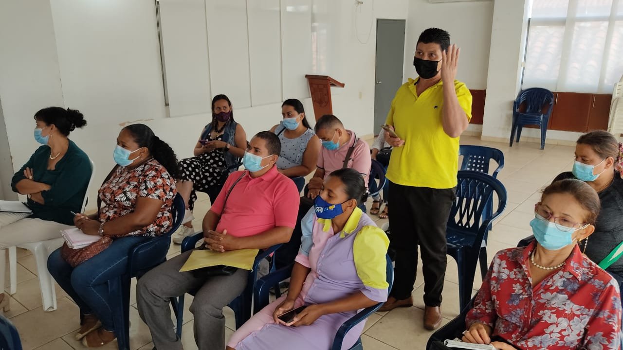 Solo el 38% de las personas han recibido la dosis de refuerzo.