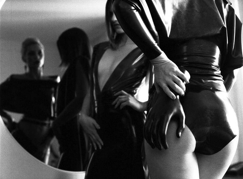 Tipo delantero adverbio Discriminación Fotografía erótica: el trabajo de Alejandra Guerrero en blanco y negro