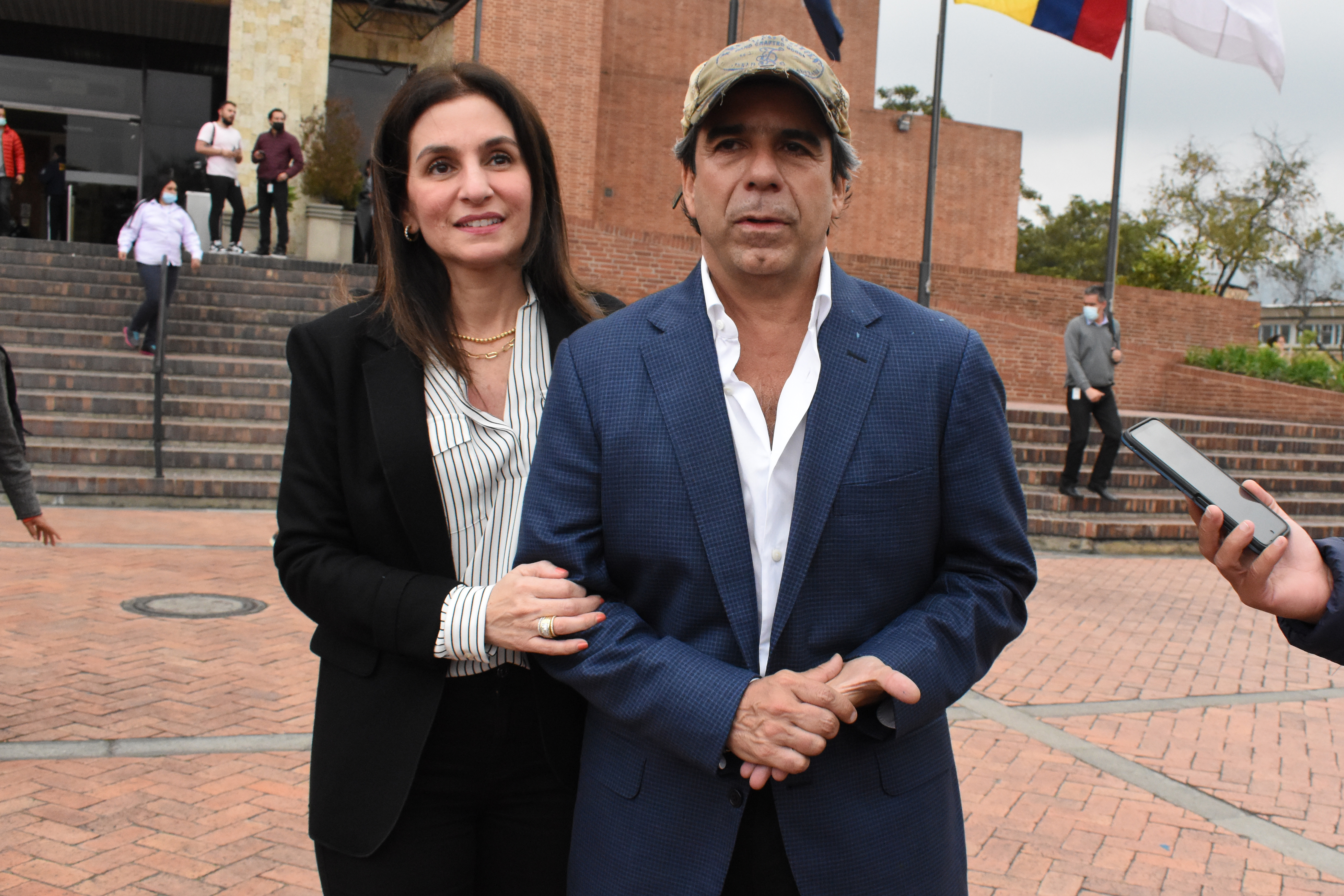 KATIA NULE Y ALEX CHAR INSCRIPCION EQUIPO POR COLOMBIABOGOTA,  ENERO 26 DE 2022FOTOGRAFA ALEXANDRA RUIZ 