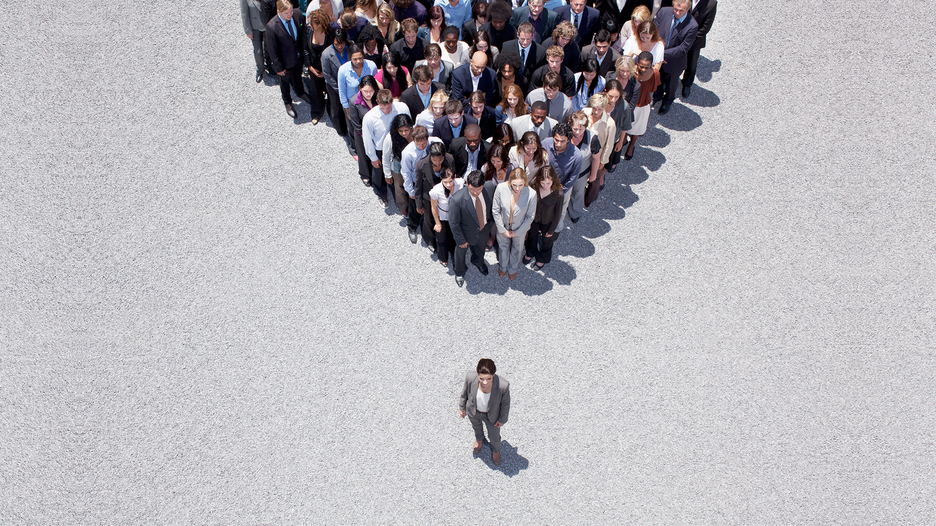 Una de las herramientas que contribuye a incrementar la participación femenina es la educación desde edades tempranas para estimular la creatividad y el desarrollo de habilidades financieras.