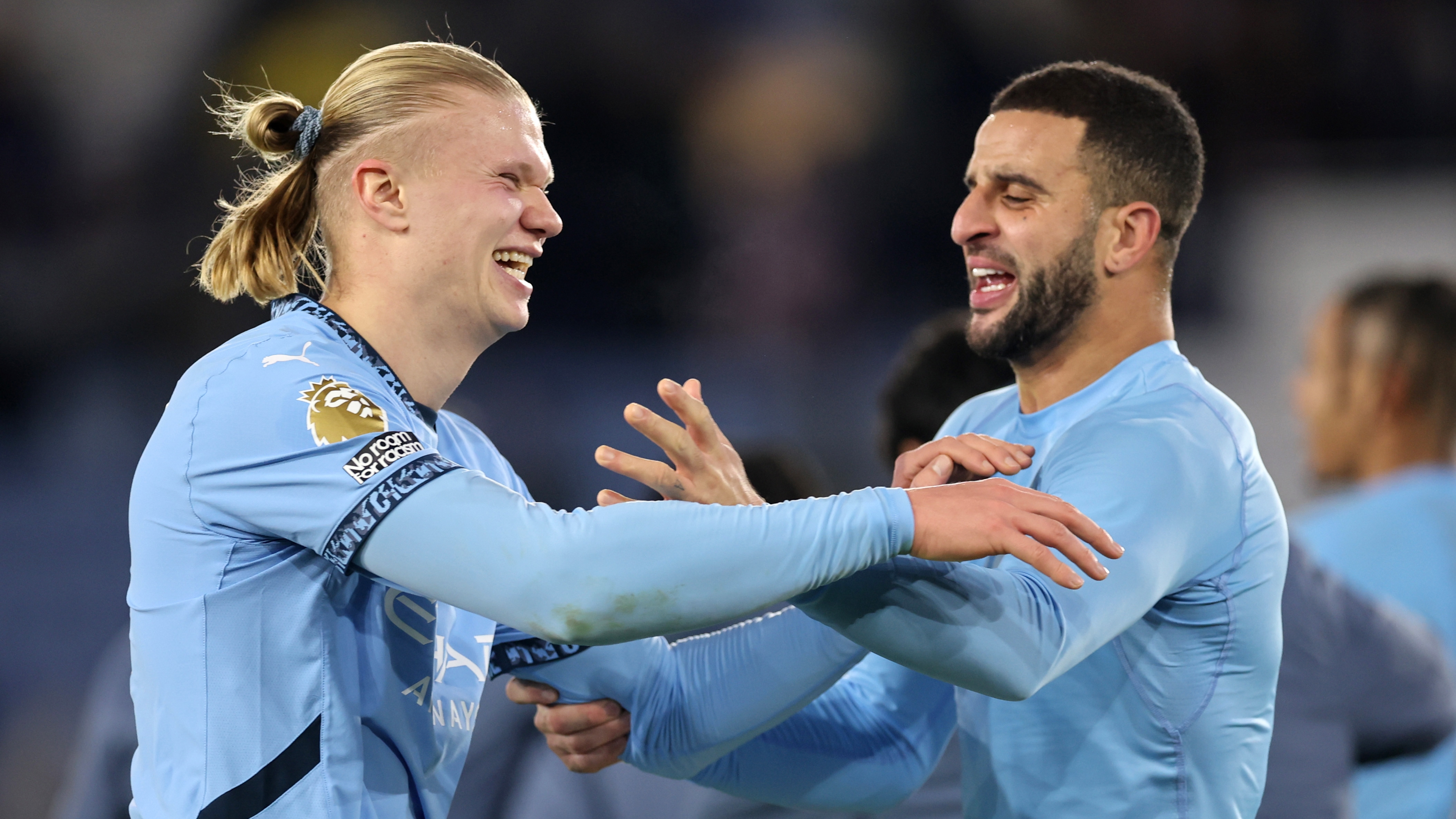 Haaland y Walker: figuras del Manchester City.