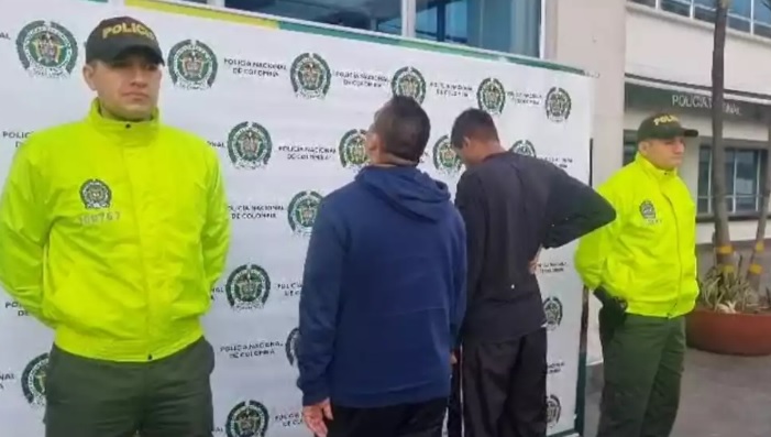 Alias 'Fierro' y alias 'Marlon' estaban armados y planeaban ataques contra barras de otros equipos de fútbol.