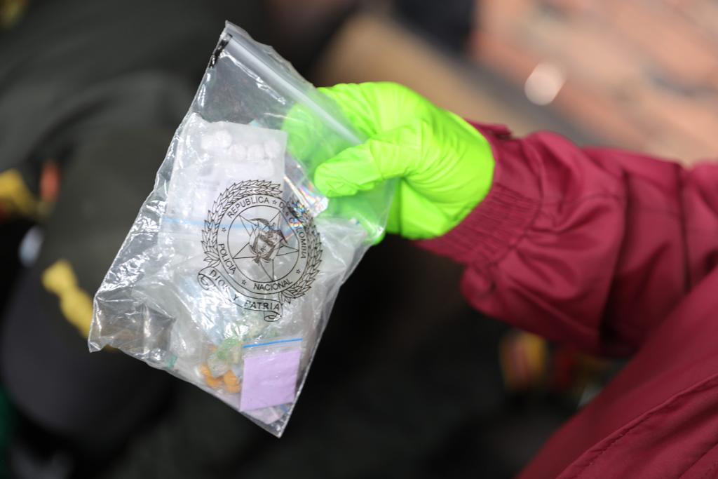 En el sector del Mochuelo, en Ciudad Bolívar, fueron destruidas miles de dosis de sustancias psicoactivas incautadas.