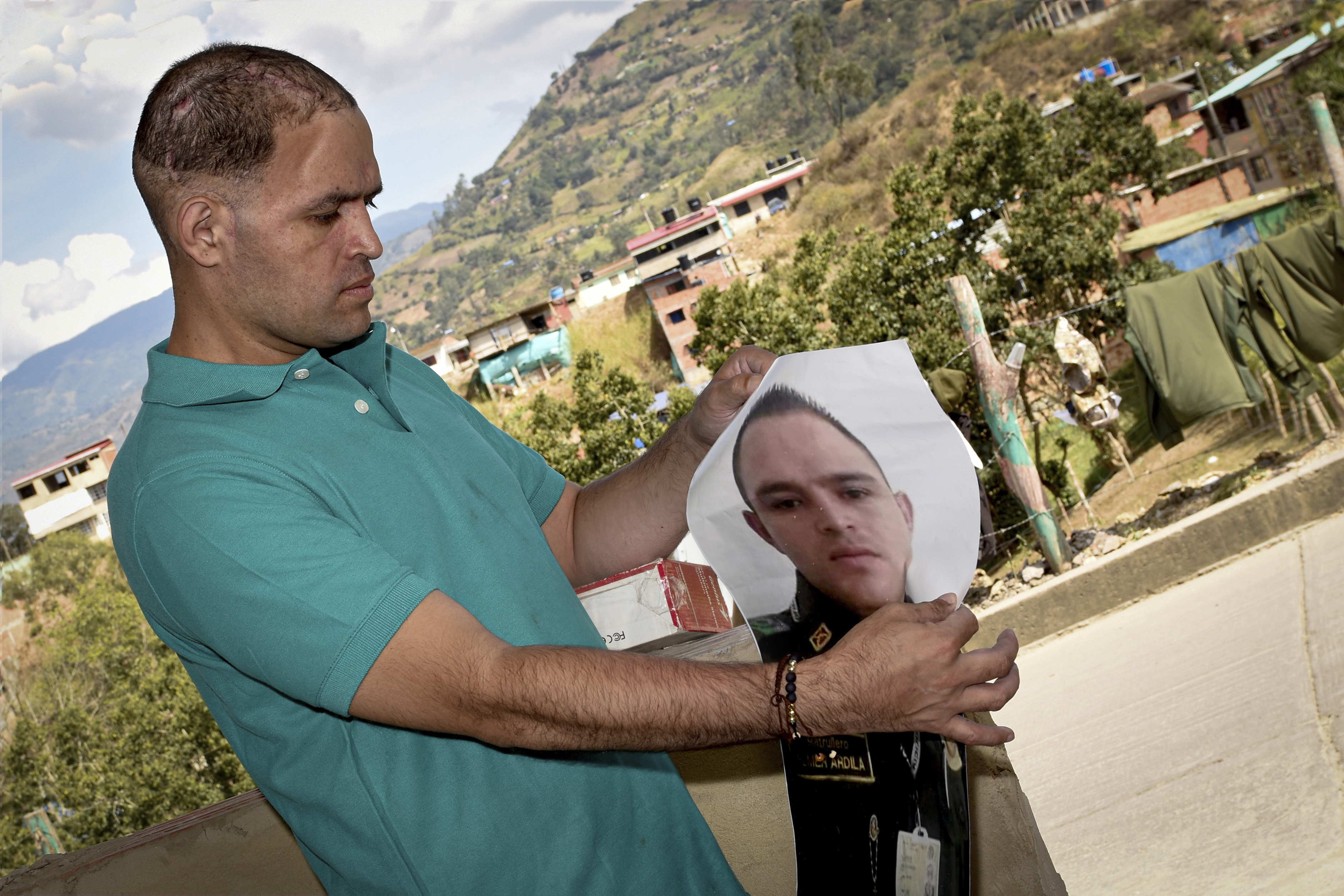 PATRULLERO ELMER HARVEY ARDILA VELASQUEZ CAQUEZA - CUNDINAMARCA, FEBRERO 2 DE 2021FOTOGRAFA ALEXANDRA RUIZ POVEDA 