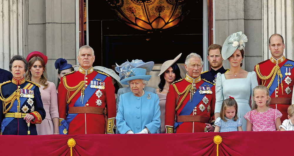 Andrés, el favorito de la reina Isabel II, podría causarle problemas mucho más graves a la monarquía británica que los berrinches de Harry y Meghan.