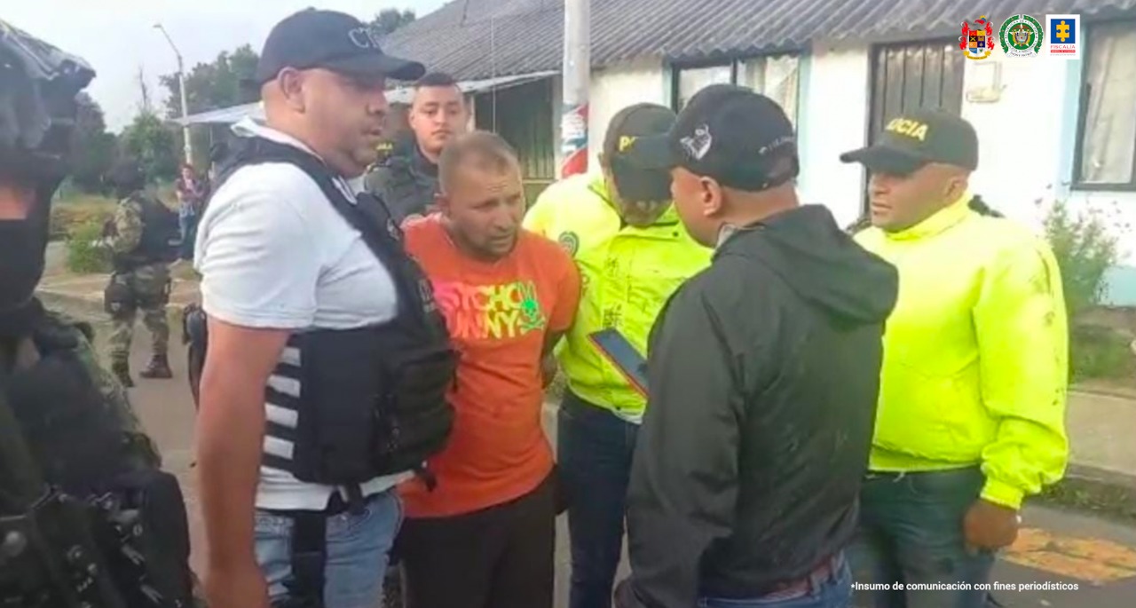 Alias Cosiaca se movilizaba en una camioneta blindada cuando lo capturaron.