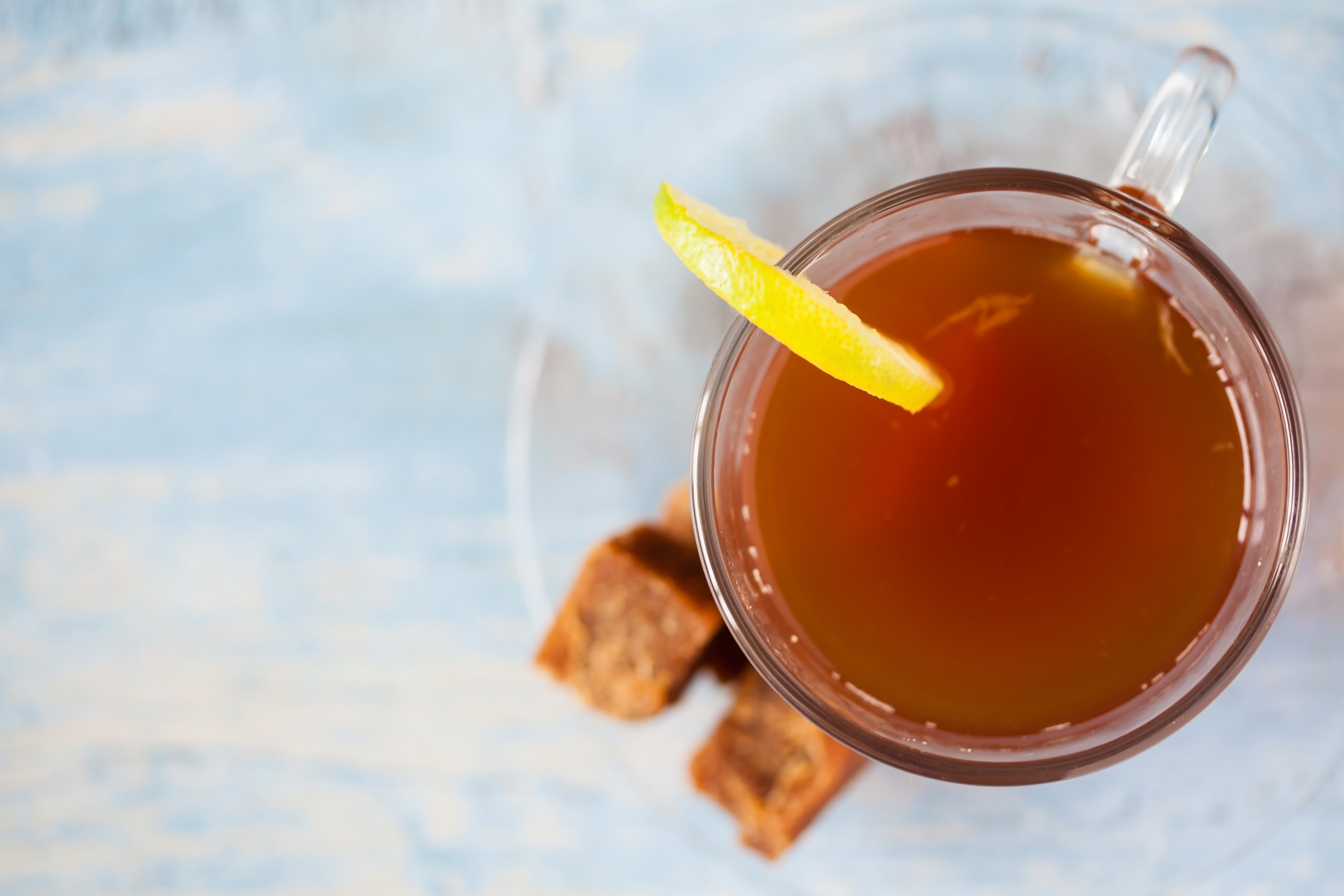 La fácil preparación de esta bebida la hace un líquido ideal de hidratación para personas que mantienen ocupadas.