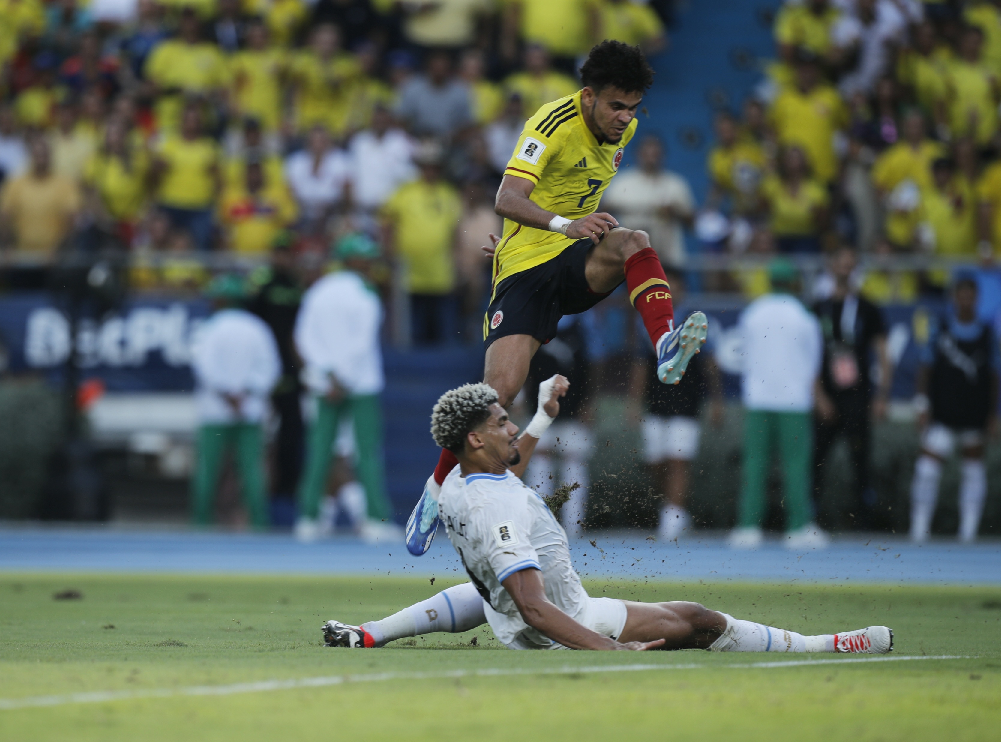 Uruguay se lleva un punto de Barranquilla con un gol de penalti de Darwin  Núñez (2-2)