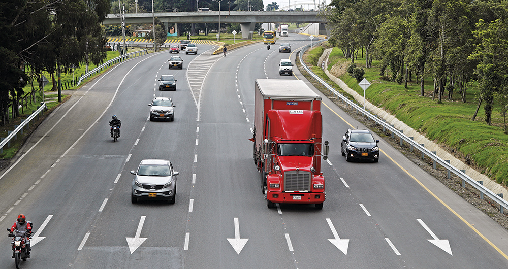 El principal desafío sigue siendo la infraestructura. El país debe seguir invirtiendo en proyectos de cuarta y quinta generación, y mucho en vías terciarias.