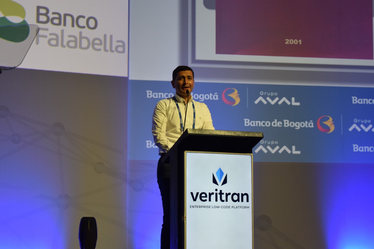 Jorge Castaño, superintendente financiero de Colombia