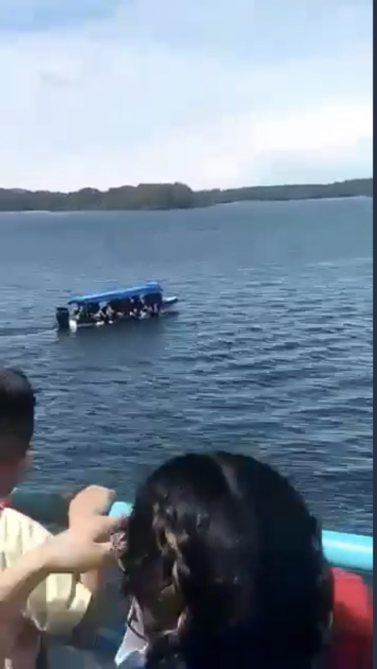 Video: Lancha se volcó con varios turistas a bordo en Guatapé, Antioquia