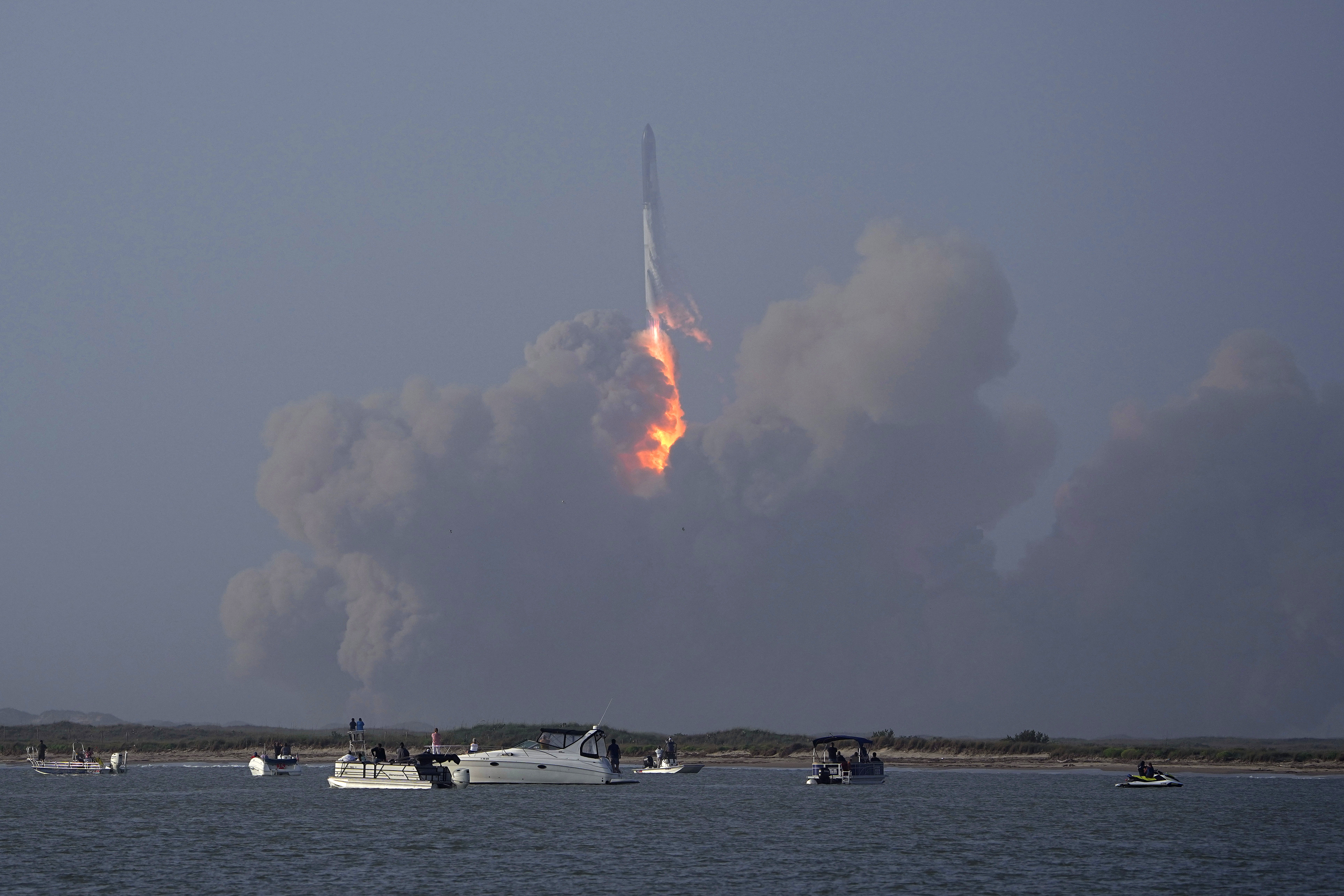Cohete Starship, de la empresa SpaceX, explotó pocos segundos después de su lanzamiento.