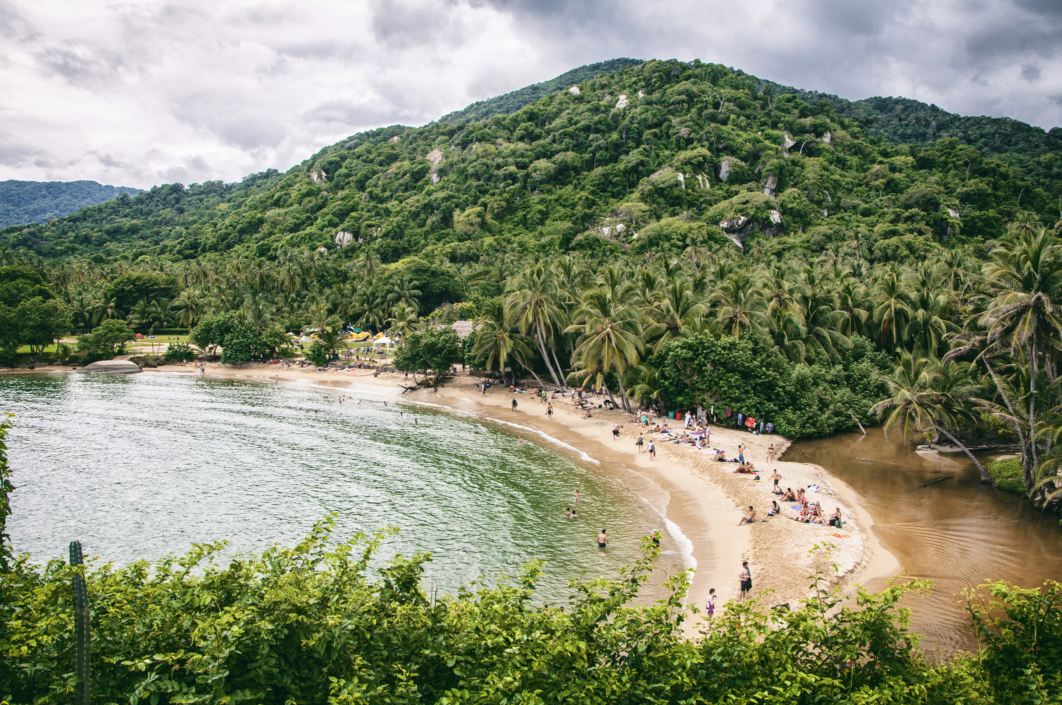 El Parque Tayrona es uno de los sitios ideales para conocer y disfrutar de la naturaleza.