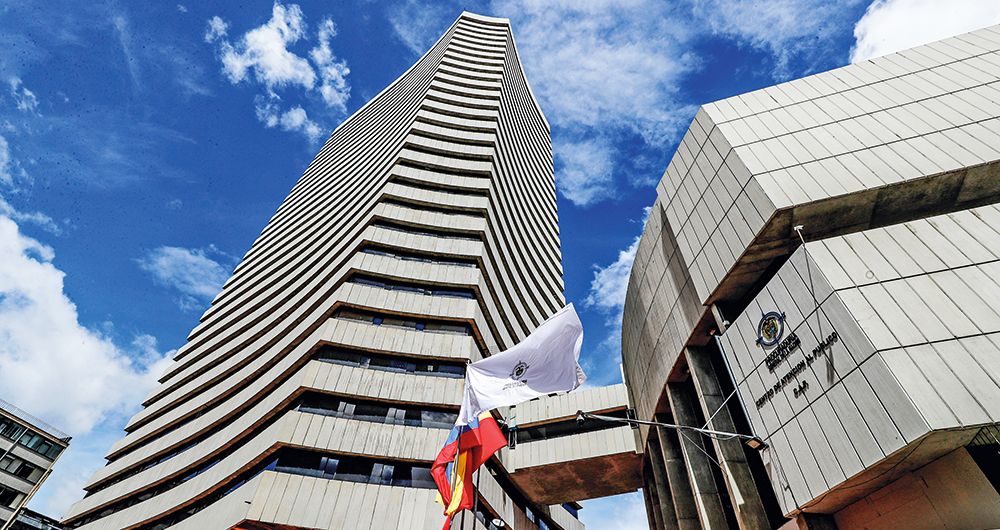  Ante una posible complicidad desde la Secretaría de Educación, la Procuraduría tomó poder preferente para investigar los hechos. 