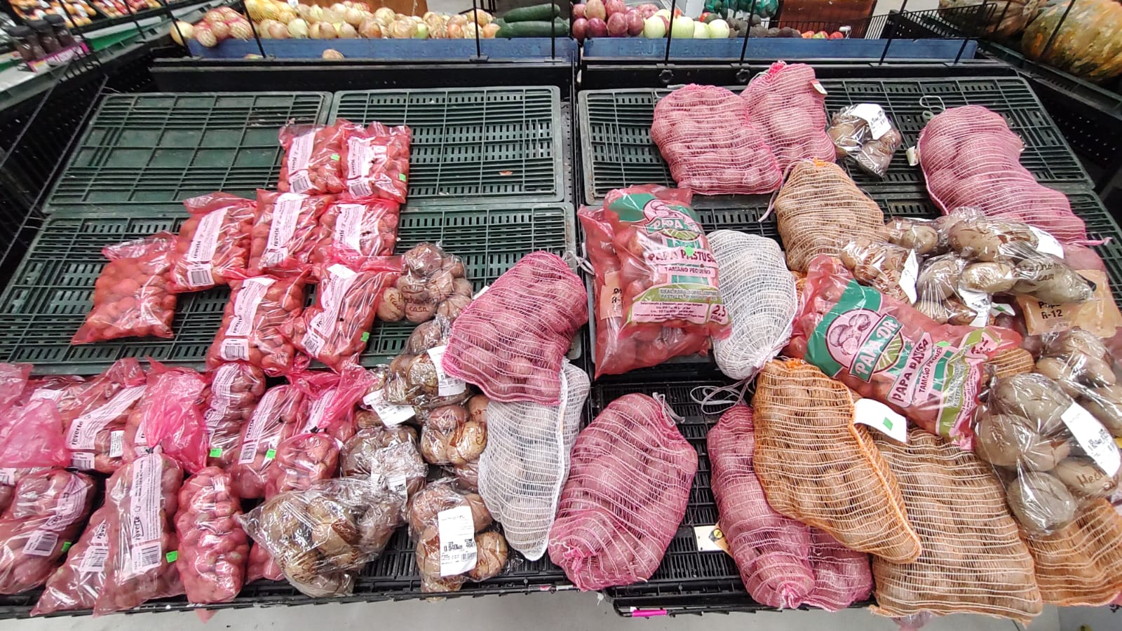 Desabastecimiento en los supermercados debido al paro de transportadores