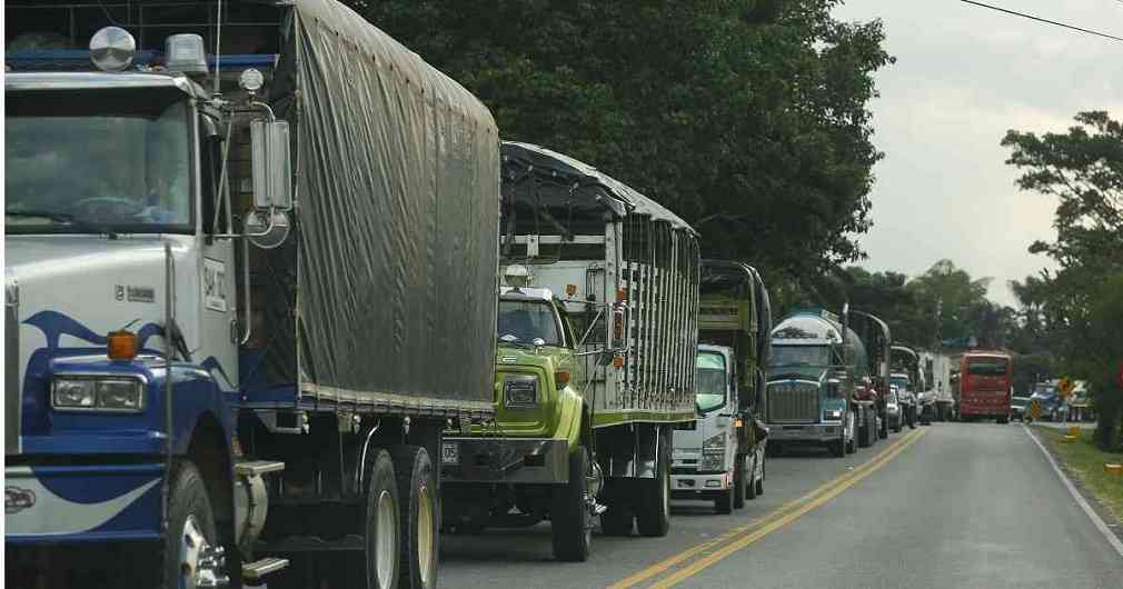 Transportadores De Carga En Protesta Gremio Rechaza Restricciones De Movilidad Del Distrito