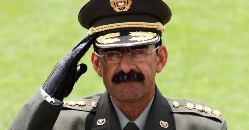 El general Rodolfo Palomino y otros altos mandos estarían enredados por acusaciones del coronel Reinaldo Gómez.