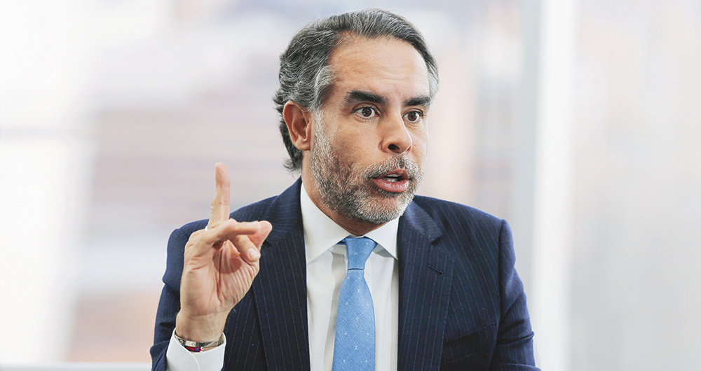 Benedetti atrajo a la campaña de Petro a otro tipo de seguidores.