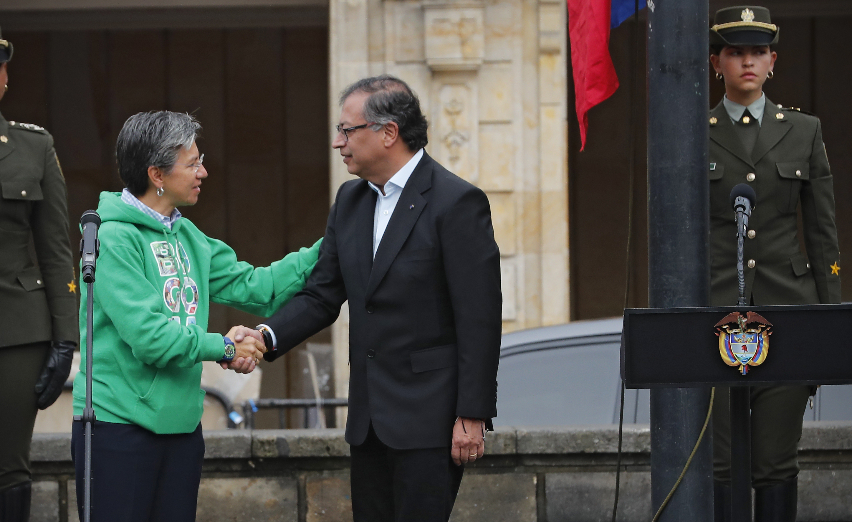 Alcaldesa Claudia López y el presidente Gustavo Petro  en la apertura de las Elecciones regionales 2023