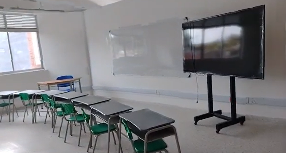 Invitan a los padres de familia que tengan pequeños en condición de discapacidad auditiva para que los matriculen en esta institución que cuenta con 100 cupos