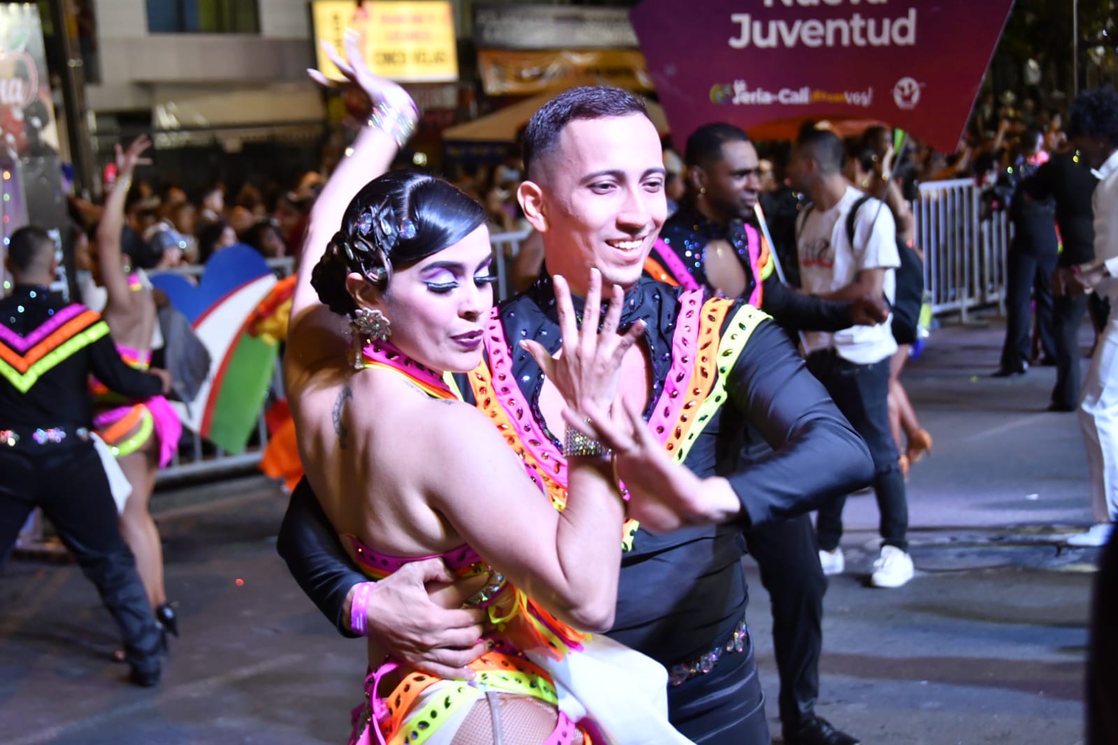 Los bailarines se lucieron durante el primer día en el Salsódromo, uno de los eventos más aclamados de la Feria de Cali.