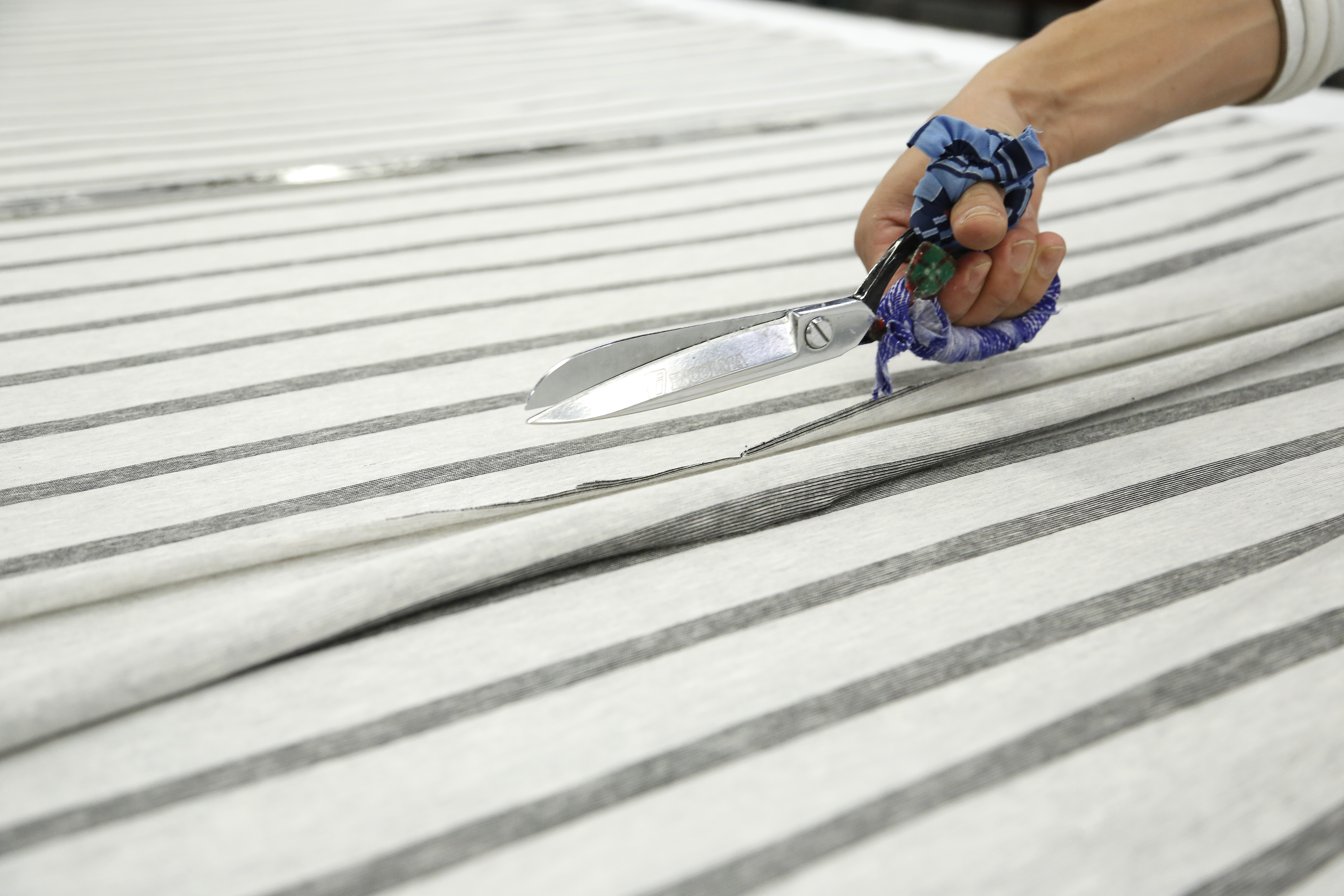 Patprimo Industria textil en ColombiaTrabajotrabajadorempleo mujertijeraBogota Julio 30 2017foto Guillermo Torres revista Semana