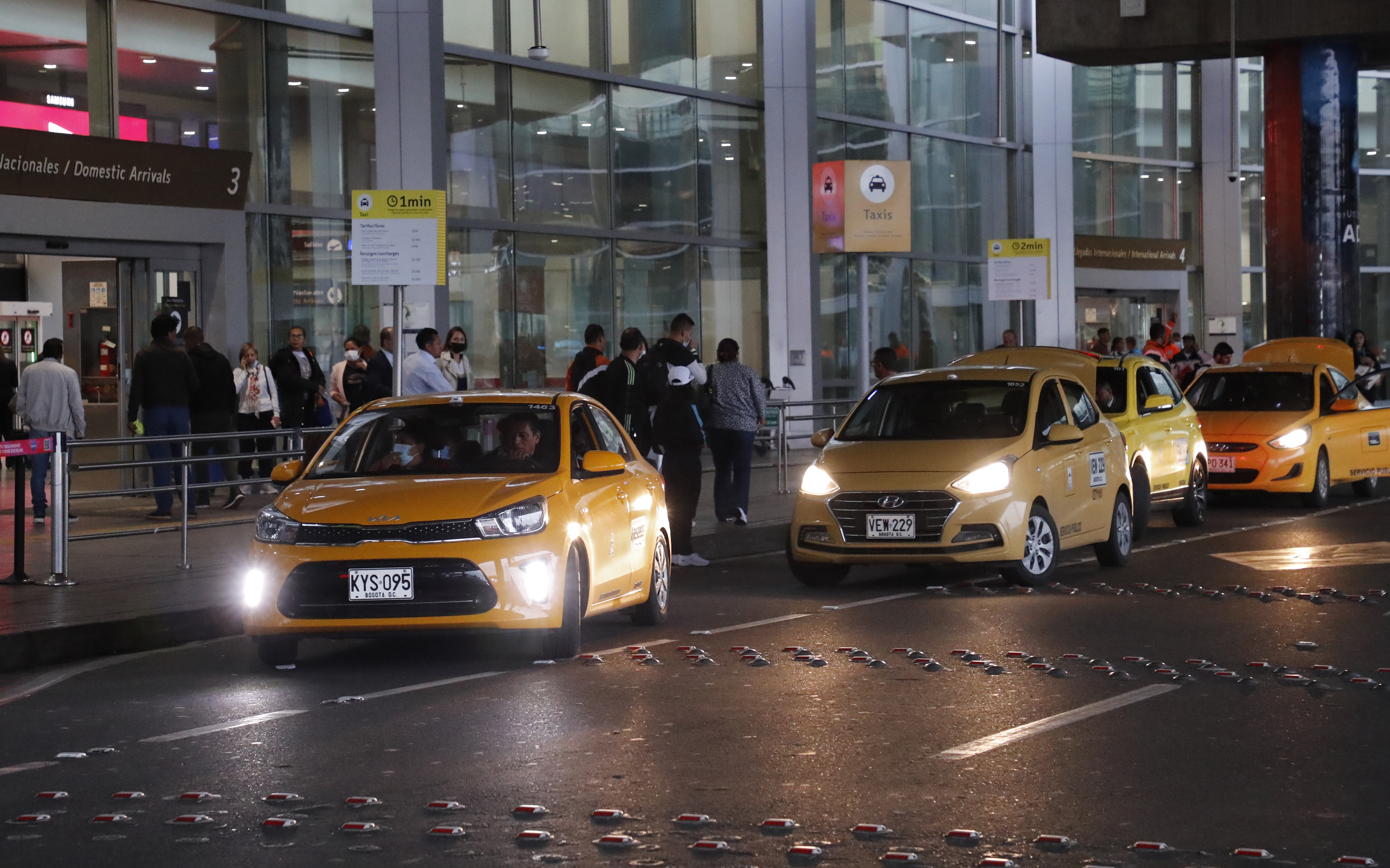 Aeropuerto El Dorado  Bogotá  
taxis
Foto Guillermo Torres Reina / Semana