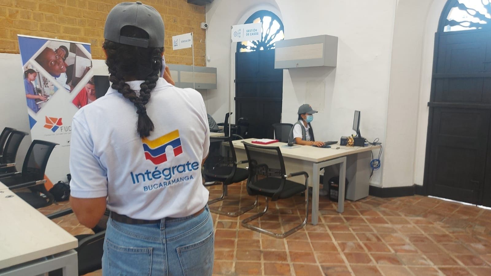 Estos espacios tienen como objetivo facilitar el acceso a la oferta de servicios institucionales, para las personas migrantes y retornadas de Venezuela.