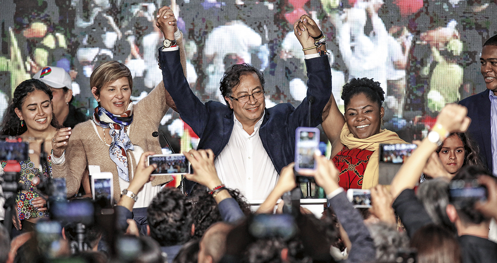   De llegar al poder, Gustavo Petro ha propuesto un gobierno alternativo que marque un antes y un después en la historia del país.