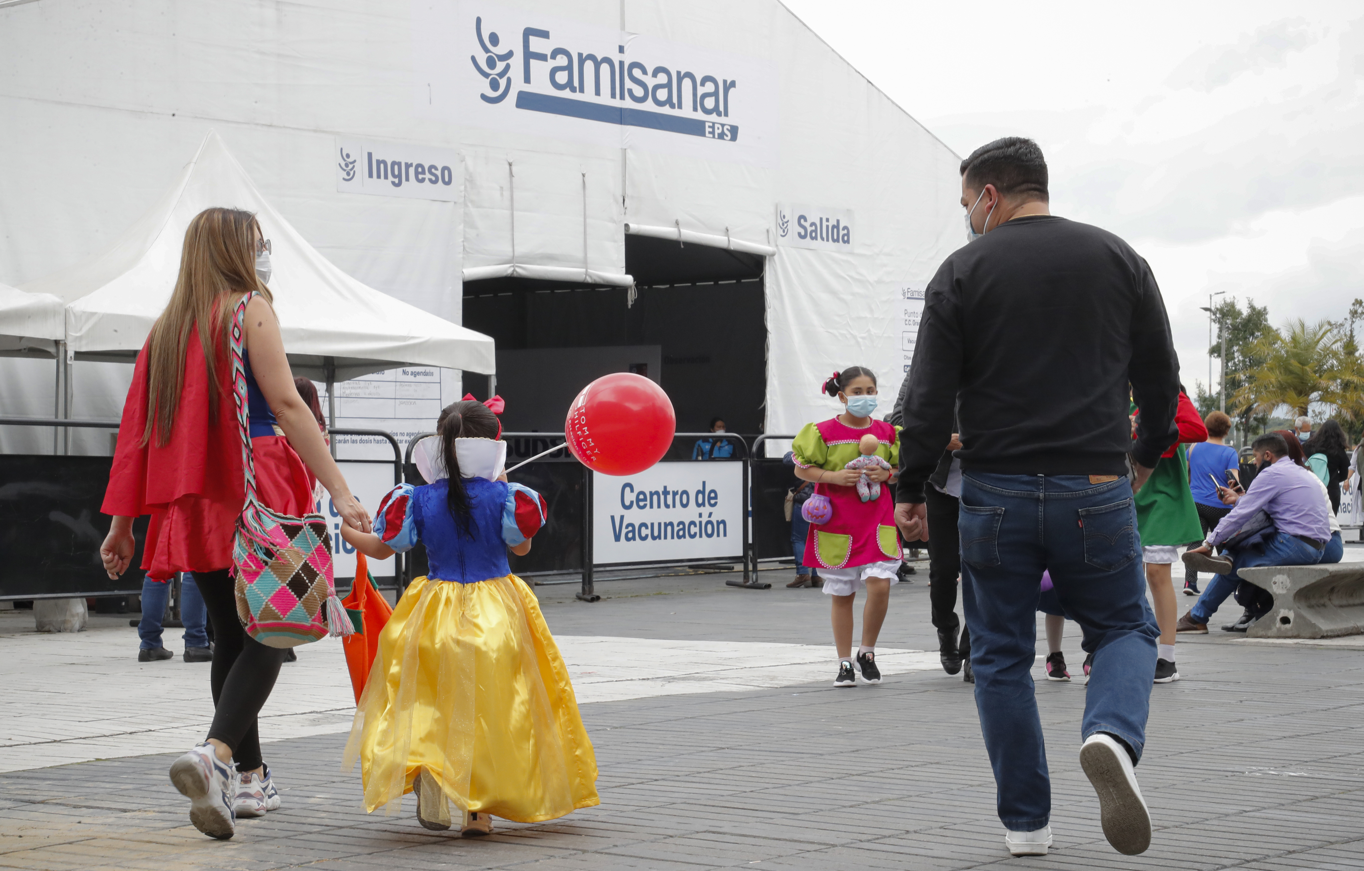 Inicio de vacunación contra la Covid 19  para niñas y niños entre 3 y 11 años en Bogotá