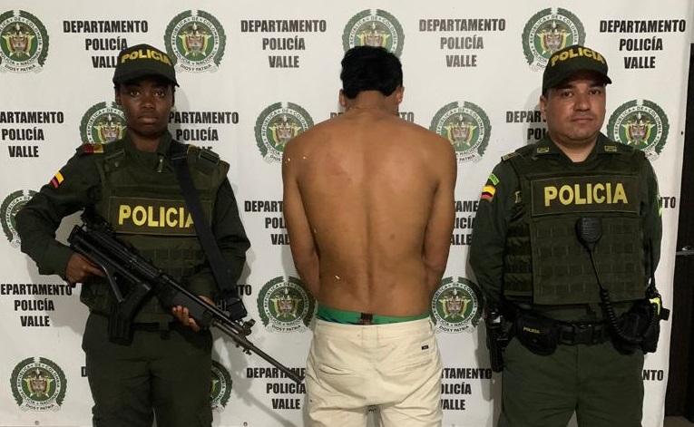 El hombre tendrá que responder por el delito de feminicidio y podría enfrentarse a una pena que supera los 40 años de prisión.