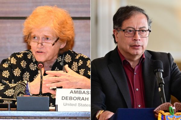 Embajadora de Estados Unidos para los asuntos antisemitas Deborah Lipstadt y el presidente Gustavo Petro.