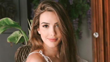 La modelo celebra el primer mes de su hija.