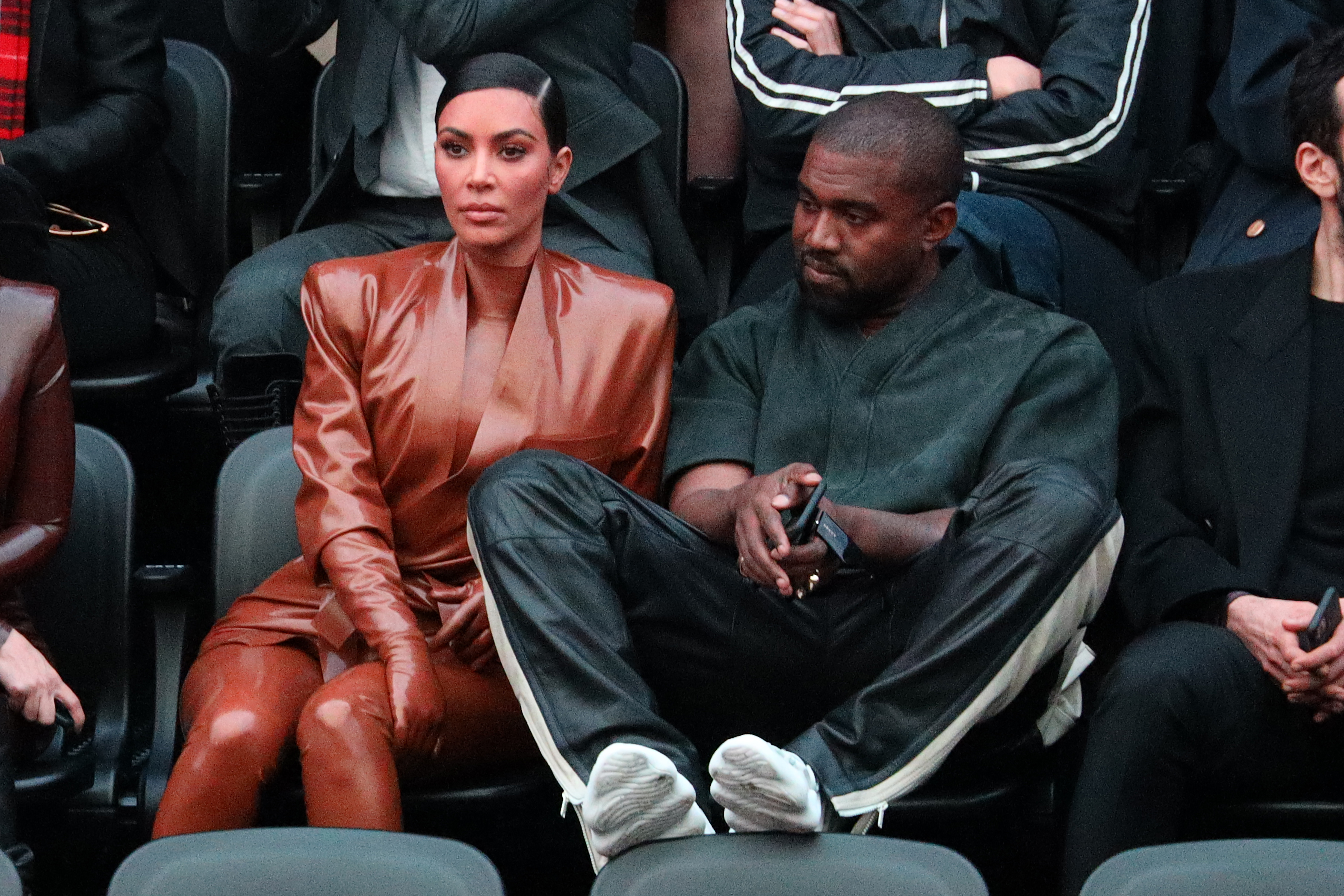 3143px x 2095px - Destapan nuevo escÃ¡ndalo de Kanye West: mostraba imÃ¡genes Ã­ntimas de Kim  Kardashian en reuniones de trabajo