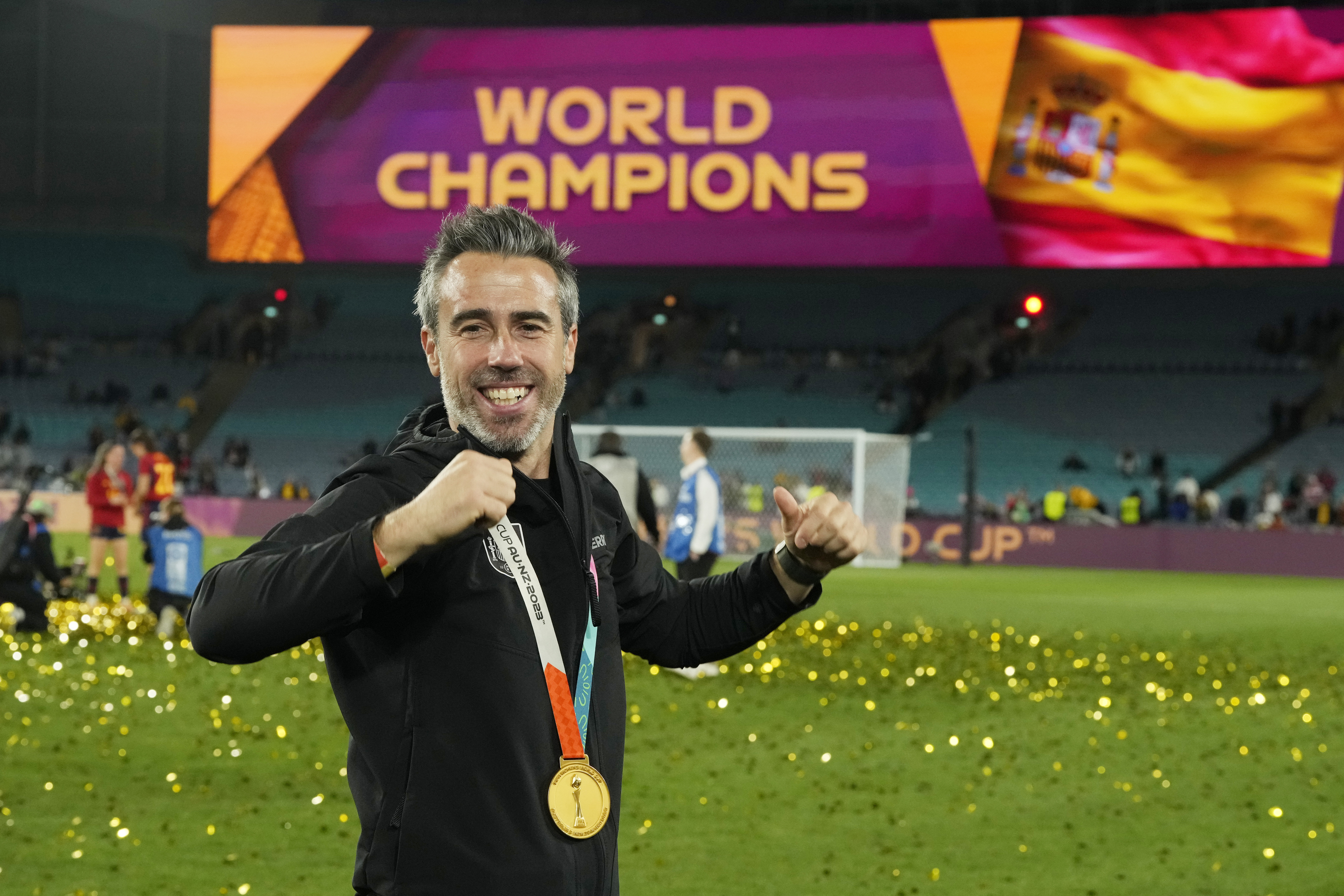 Jorge Vilda, entrenador de la Selección de España, celebrando la obtención de la Copa Mundial Femenina de 2023