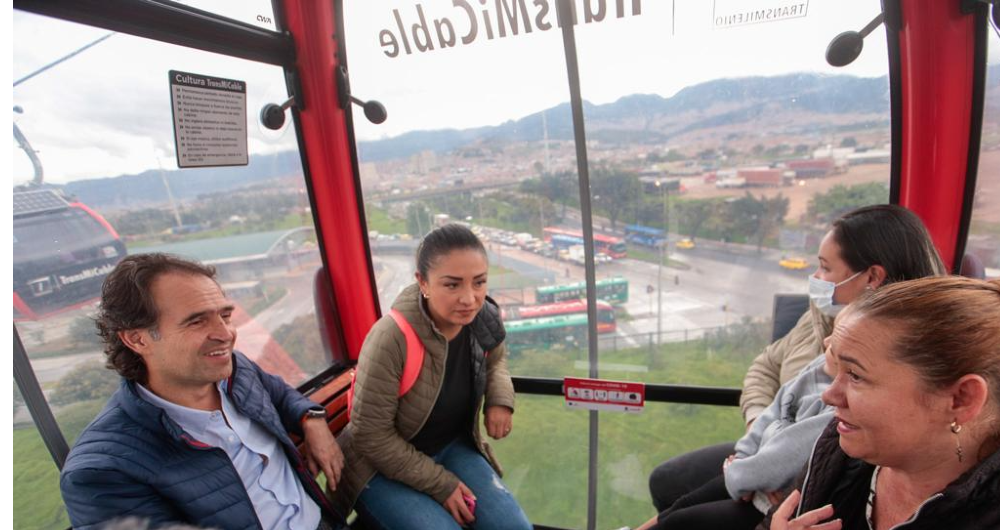Federico Gutiérrez montó en Transmicable en Ciudad Bolívar.