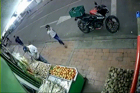 Este es uno de los videos donde se logra ver a la niña caminando sola. Se publica con autorización de la mamá.