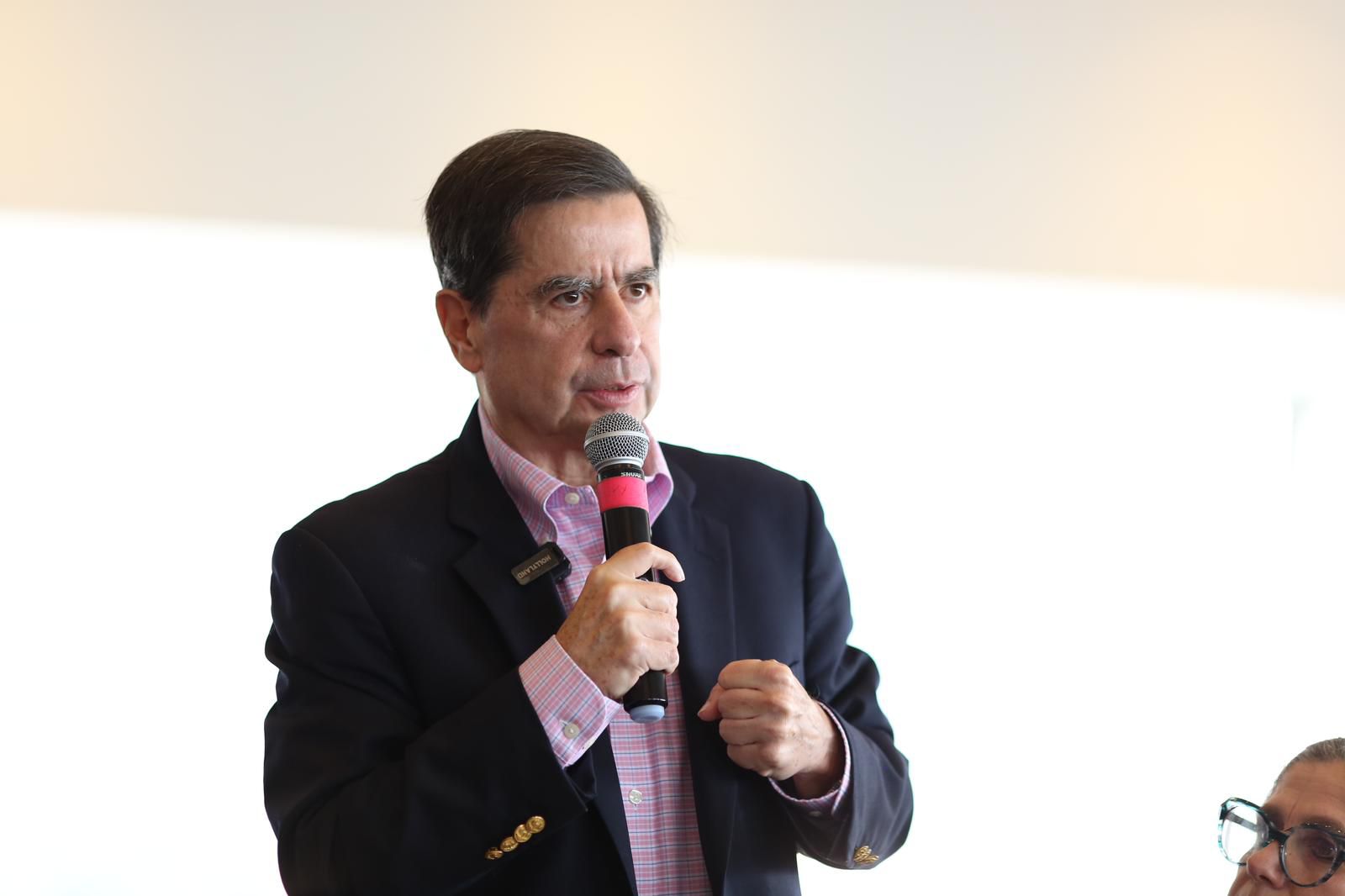 Juan Fernando Cristo.