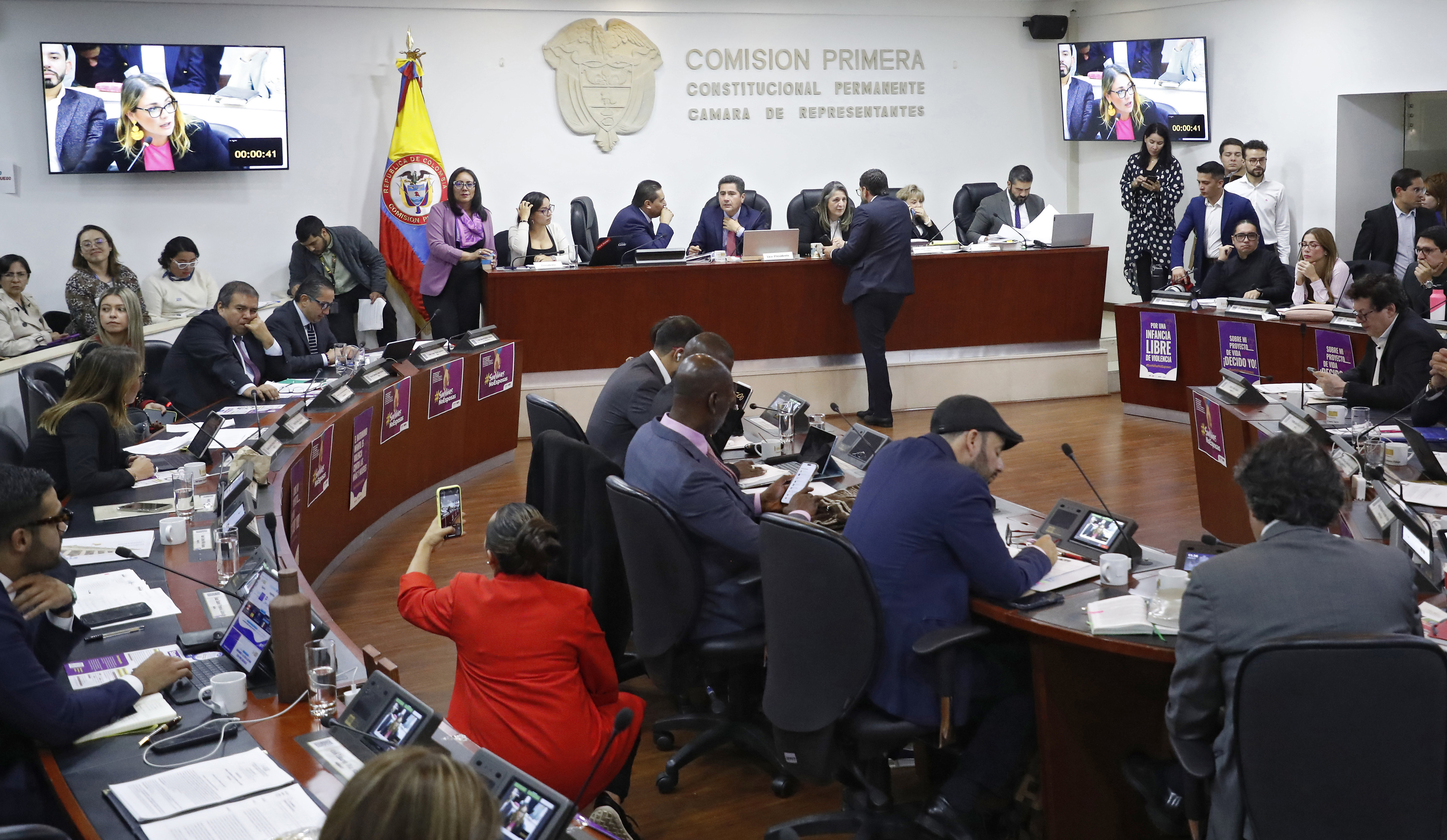 Comisión Primera de la Cámara de Representantes aprobó en primer debate La prohibición del matrimonio infantil