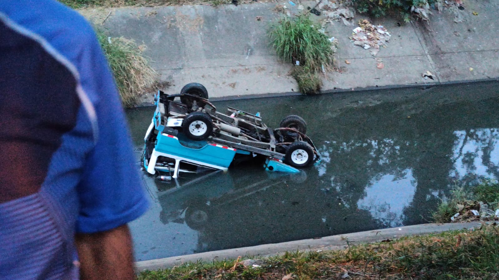 Personal de la Secretaría de Movilidad atendió la emergencia.