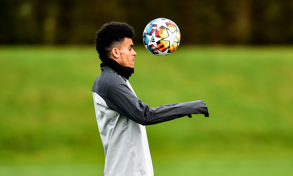 KIRKBY, ENGLAND - FEBRUARY 15: (THE SUN OUT, THE SUN ON SUNDAY OUT) Luis Diaz of Liverpool during a training session at AXA Training Centre on February 15, 2022 in Kirkby, England. (Photo by Andrew Powell/Liverpool FC via Getty Images)