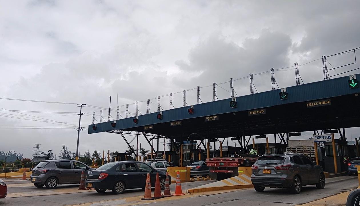 Viaje carros vías de Colombia viajeros plan retorno plan éxodo operación.