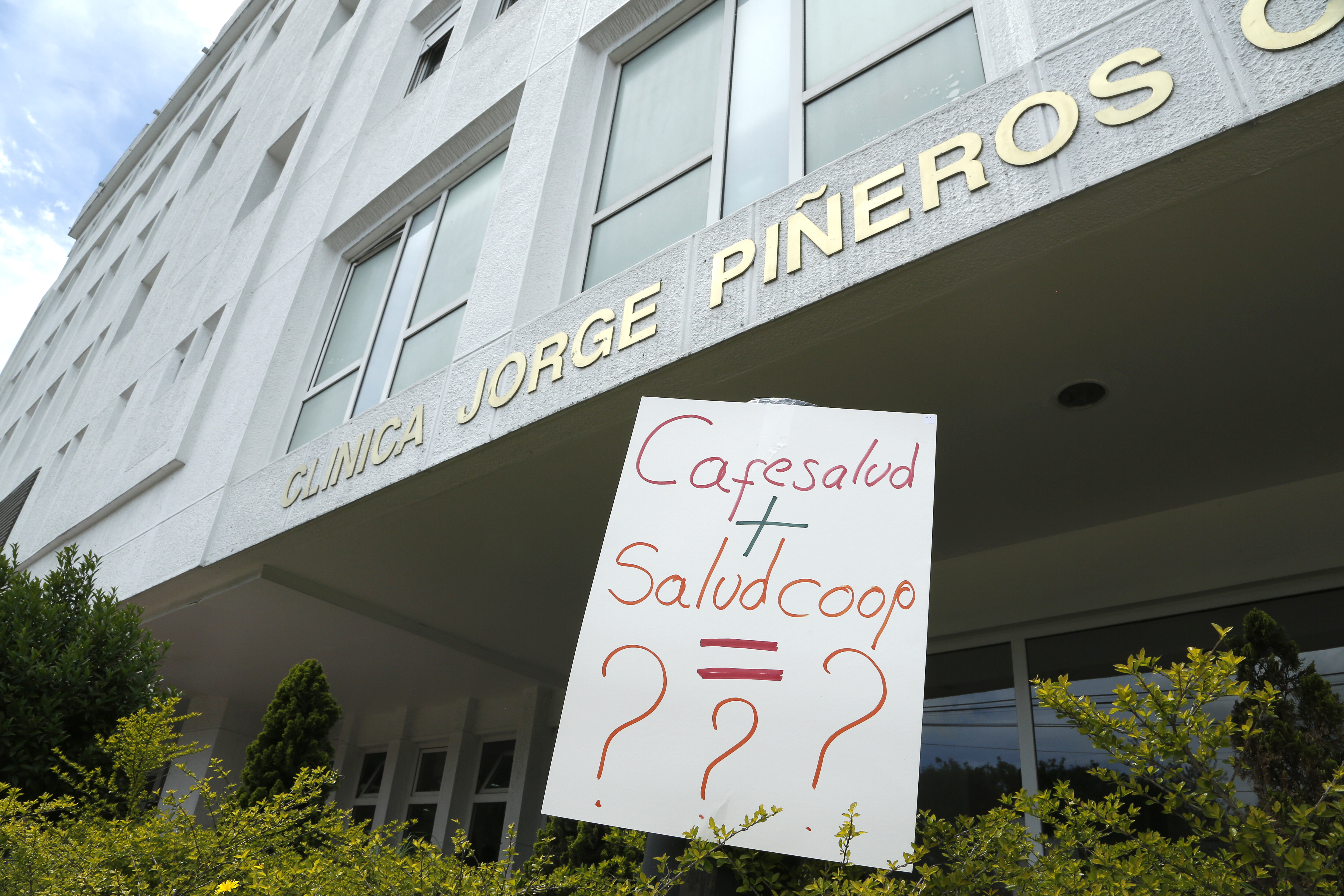 Clinica Jorge Piñeros Clinica Saludcoop ahora CafesaludBogota Nov 25 2015 foto Guillermo Torres revista Semana