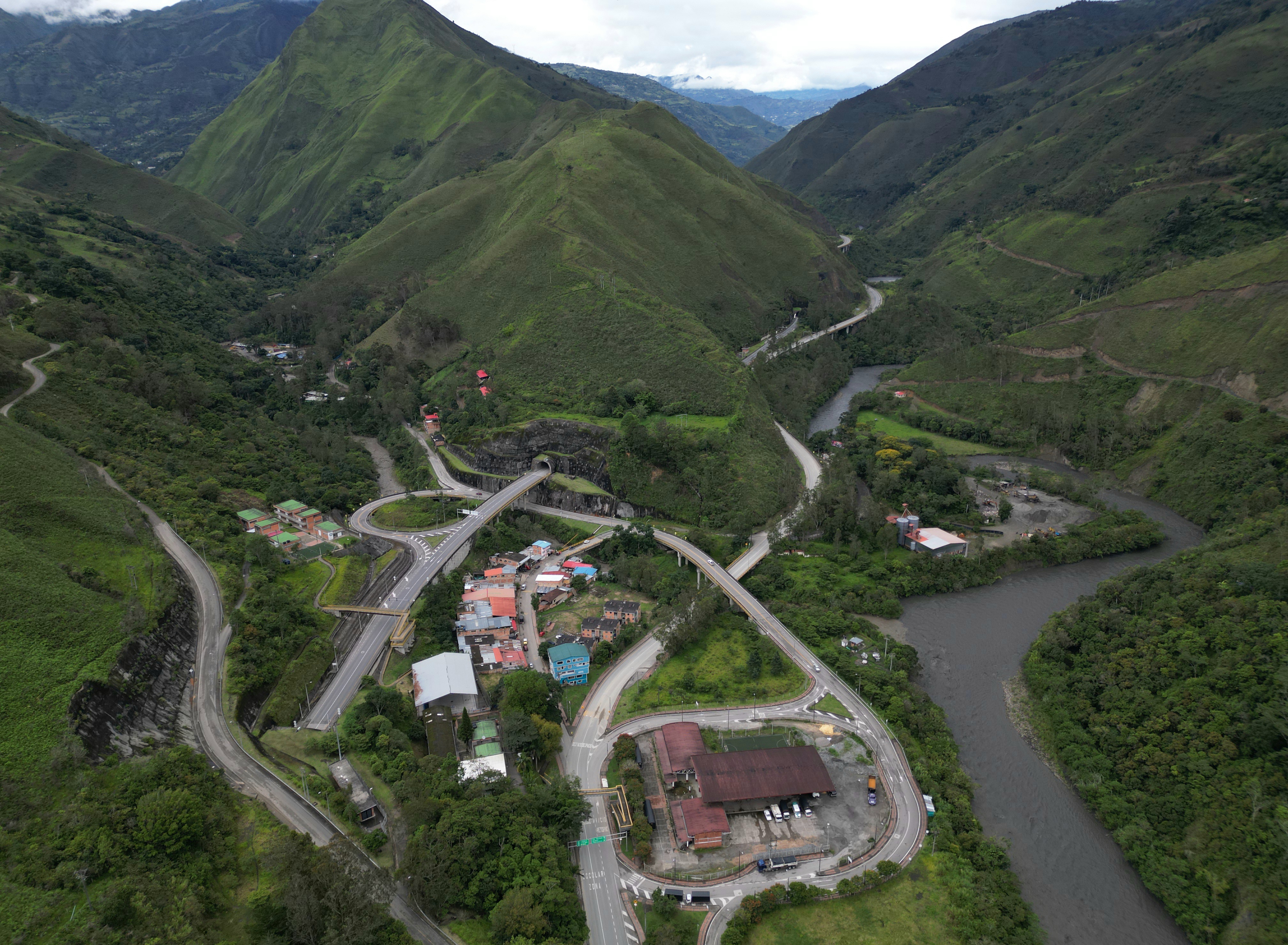Panorámica de la vía al llano