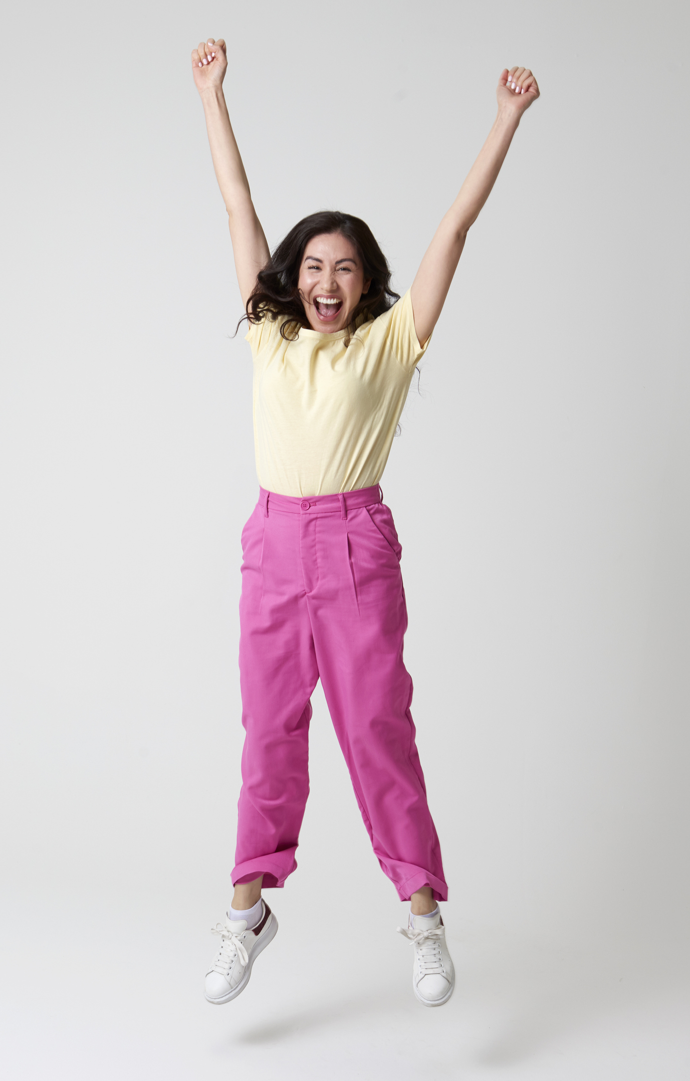 El magnesio ayuda a que el cuerpo genere serotonina, la hormona de la felicidad.