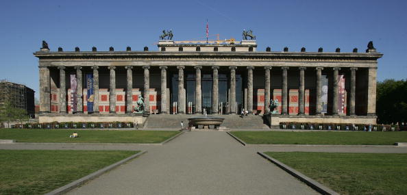 El busto, cuya realización se cree que data de 1345 d.C., también ha sido apodado el "embajador” de la cultura egipcia en la capital alemana. (Photo by Sean Gallup/Getty Images)